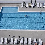Avana 3*