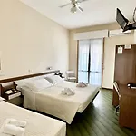 Hotell Avana 3*